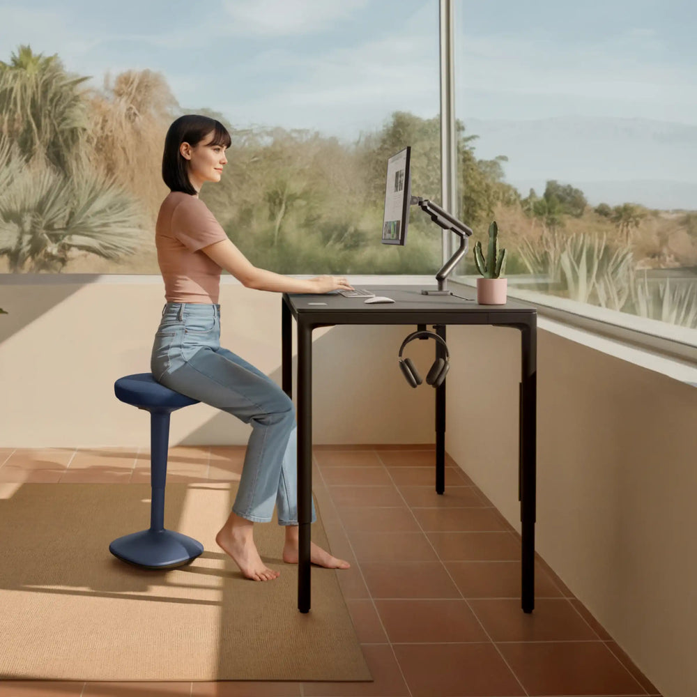 Wobble stool